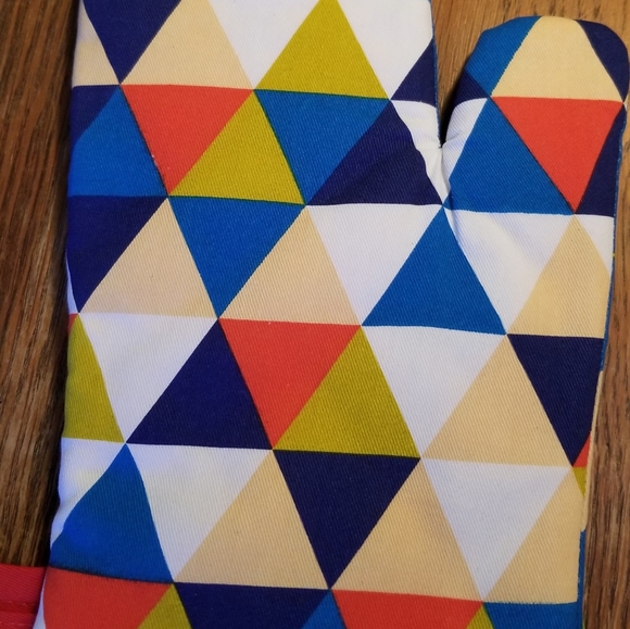 💥Restocked!💥 Most Likely To Microwave OVEN MITT--Blue Q - Picture 2 of 4